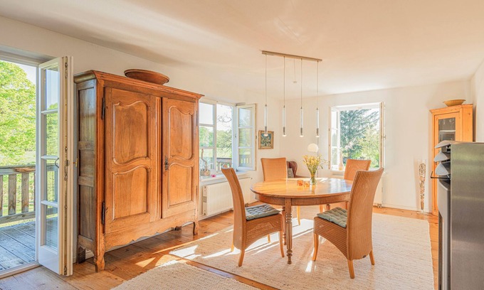 Uebersee Apartment | 5 star apartment with 180 degree mountain view near the Chiemsee