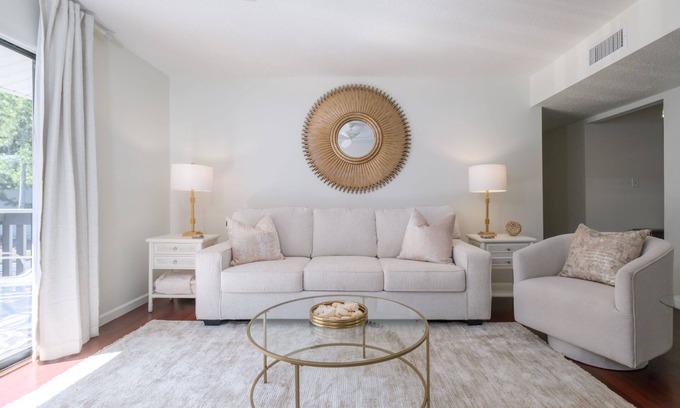 Crestline Heights Apartment | 5 Star Luxury Living in Homewood Minutes from Samford!