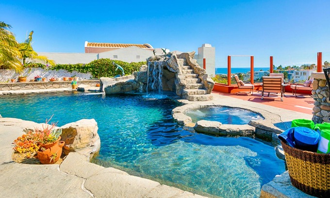San Clemente House | 50% OFF CA RESIDENTS & WEDDING GROUPS ~ Cancellation Special Sept to end of 2025