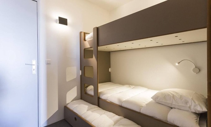 Arc-2000 Apartment | 50m from ski slopes, 10th floor, balcony, tv, 28m², Les Arcs