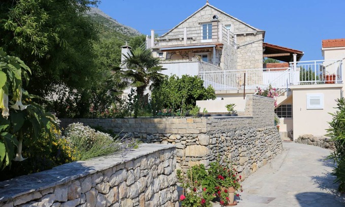 Kuciste Apartment | 51 m² Apartment ∙ 2 bedrooms ∙ 4 guests