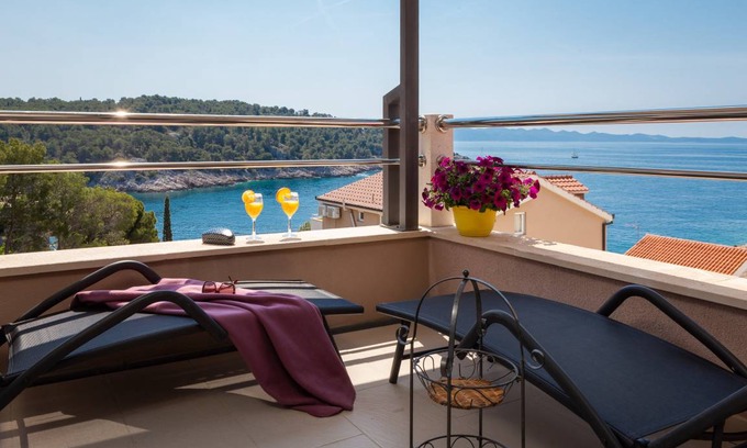 Cove Osibova (Milna) Apartment | 51 m² Apartment ∙ 2 bedrooms ∙ 6 guests