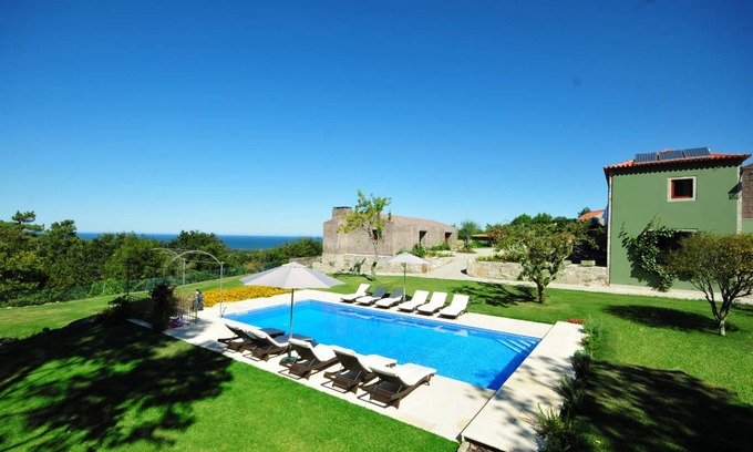 Viana do Castelo Villa | 520 m² Villa ∙ 6 bedrooms ∙ 14 guests