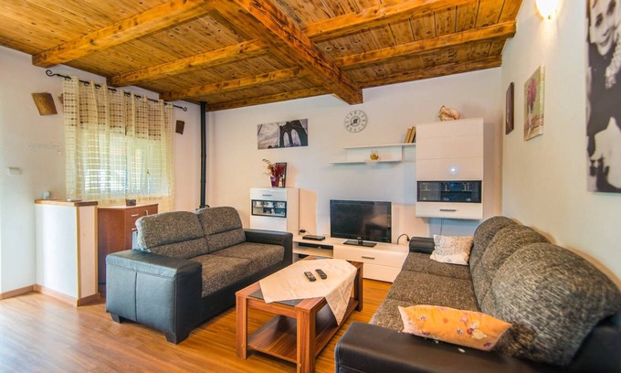 Veleniki Apartment | 54 m² Apartment ∙ 2 bedrooms ∙ 4 guests