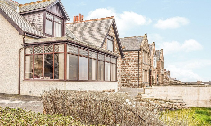 Cruden Bay Cottage | 6 bedroom accommodation in Banff