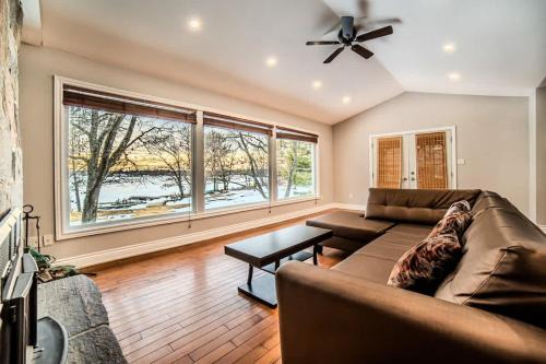 Carling House | 6 Bedroom Lakefront Main House in Sand Bay