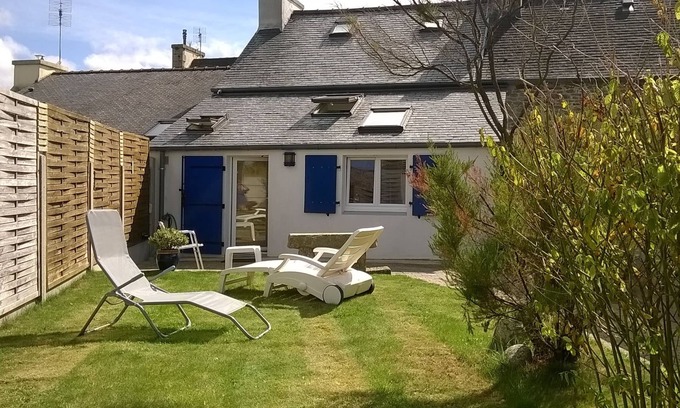 Plounevez-Lochrist House | 6 min. drive from 'L'ESCAPADE' beaches Côte des Sables Enclosed garden 2 pl. park