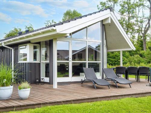 Pøt Strandby House | 6 person holiday home in Juelsminde-By Traum