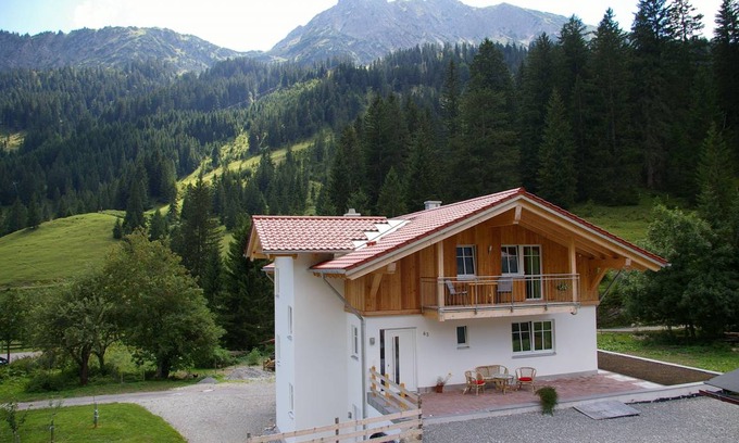 Nesselwaengle Apartment | 60 m² Apartment ∙ 2 bedrooms ∙ 2 guests