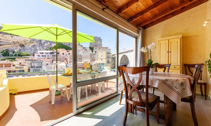 Endoume House | 60 m² House ∙ 1 bedroom ∙ 4 guests