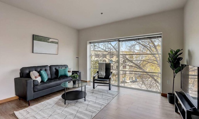 Lower East Side Apartment | 62 m² Apartment ∙ 1 bedroom ∙ 2 guests