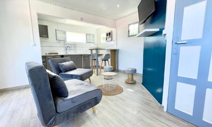 Case-Pilote Apartment | 65 m² Apartment ∙ 1 bedroom ∙ 3 guests