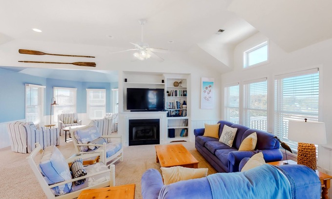 Ocean Hill House | 6BR Oceanside | Pool | Hot Tub | Balcony | Tennis