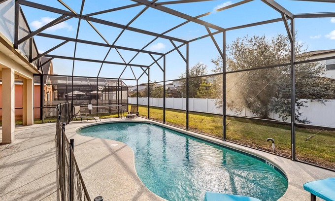 Seasons House | 7/6.5 Beautiful Vacation home with private pool, and much more!