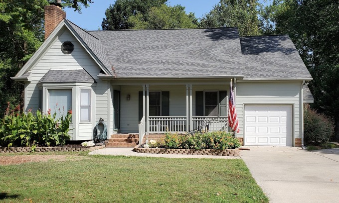 Northeast Raleigh House | 7 Minutes from Downtown Raleigh, Great for Kids.