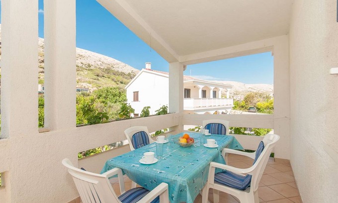 Pag Apartment | 70 m² Apartment ∙ 2 bedrooms ∙ 4 guests