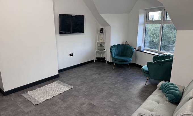 Old Trafford Apartment | 75 m² Apartment ∙ 2 bedrooms ∙ 5 guests
