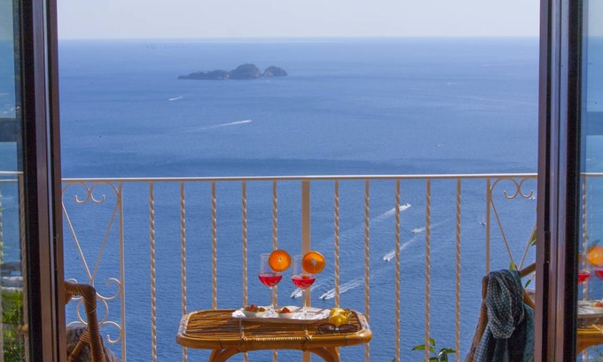 Montepertuso House | 75 m² House ∙ 2 bedrooms ∙ 5 guests
