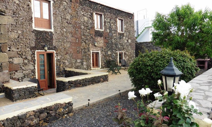 Mocanal House | 79 m² House ∙ 1 bedroom ∙ 3 guests