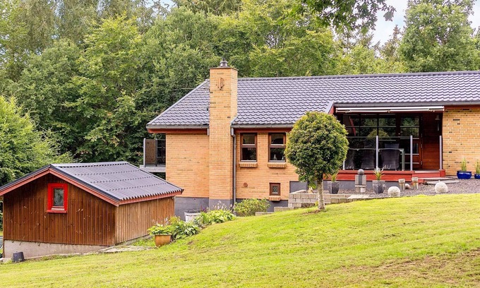 Sundstrup House | 8 person holiday home in Højslev
