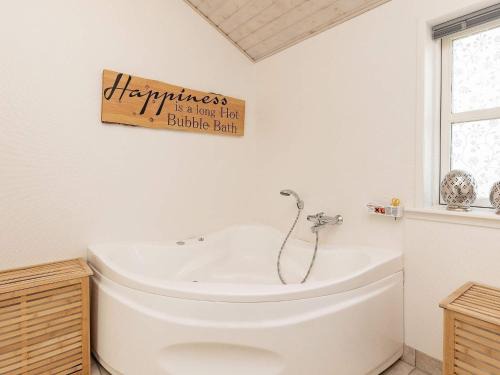 Hirtshals House | 8 person holiday home in Hirtshals-By Traum