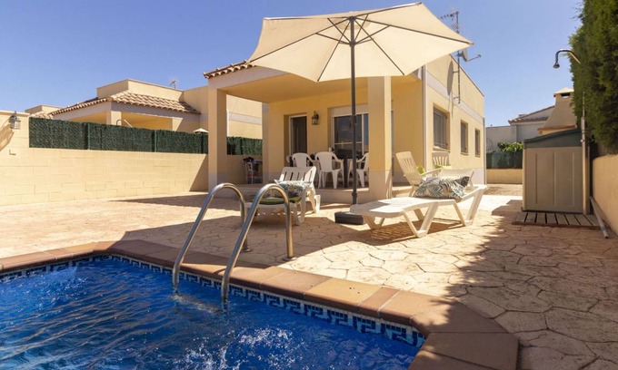 Riumar Other | 80 m² Accommodation ∙ 3 bedrooms ∙ 6 guests