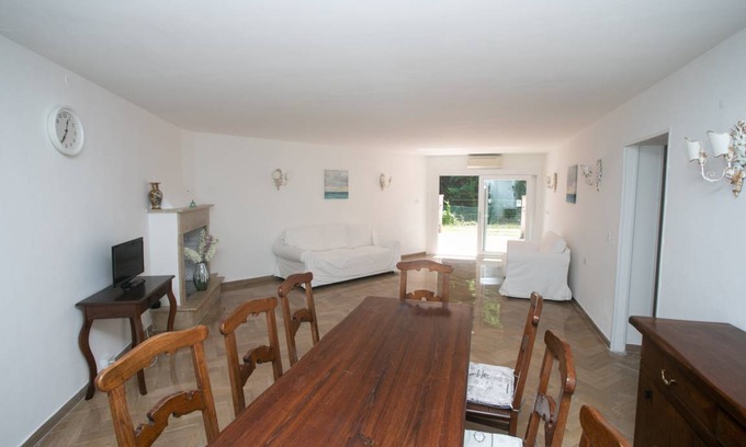 Numana Apartment | 90 m² Apartment ∙ 2 bedrooms ∙ 5 guests