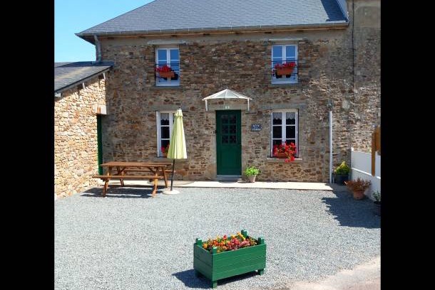 Millieres House | 90 m² House ∙ 2 bedrooms ∙ 3 guests
