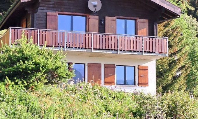 Bettmeralp House | 90 m² House ∙ 3 bedrooms ∙ 6 guests