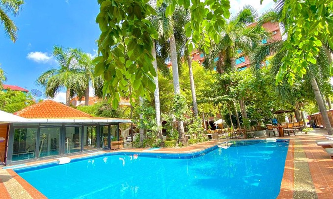 Mandalay Hotel | 99 m² Hotel ∙ 3 guests