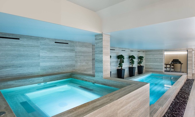 Downtown Geneva Hotel | 9Hotel Paquis