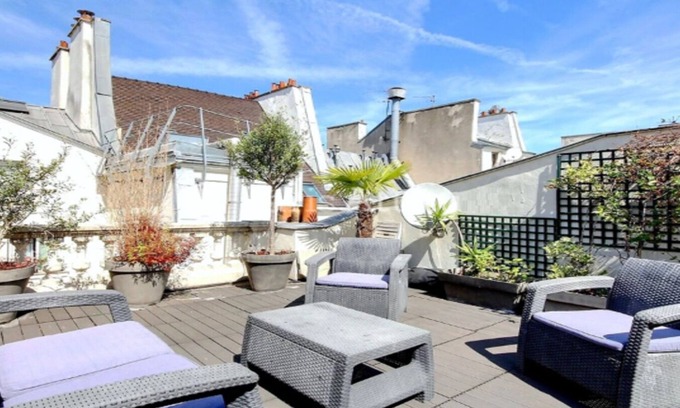 Les Halles Apartment | A 135m2 RARE SUPER LUXURY GEM NEAR LOUVRE - PRIVATE TERRACE 35m2