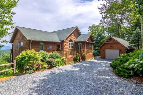Boone House | A Bears Eye View