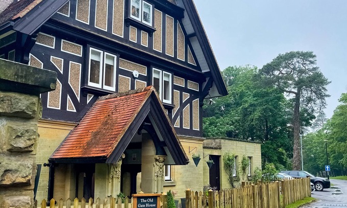 Royal Tunbridge Wells House | A beautifully renovated 5 Bedroom House with outdoor space and private Garden
