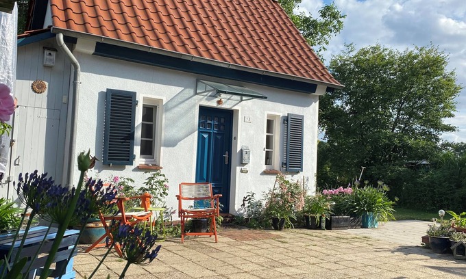 Bohme House | A comfortable, cozy tiny house in a quiet location on the edge of the village