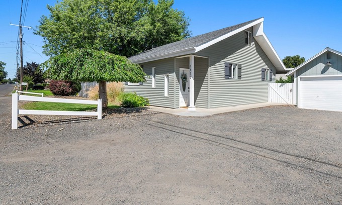 Lewiston House | A Getaway House~ Great For Families