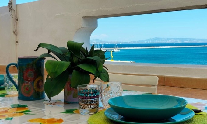 Carloforte House | A terrace overlooking the sea