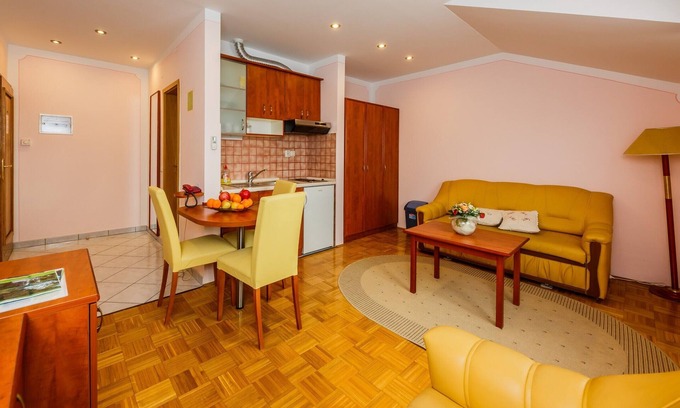 Kastela Apartment | A2 apt with big balcony, sea view, parking and outside fireplace