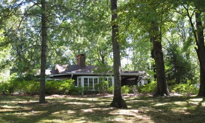 Tryon Cottage | Aberfoyle - Private Country Retreat in Equestrian setting
