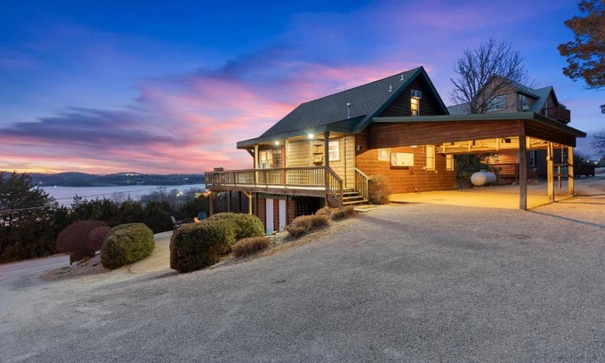 Branson West Apartment | Above It All Getaway