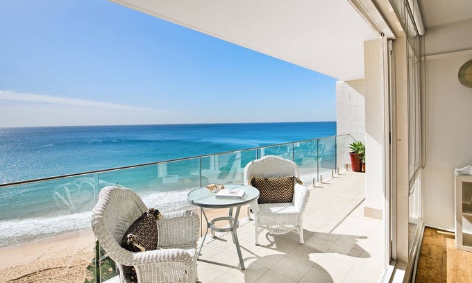 Collaroy Beach Apartment | Absolute beachfront @ Collaroy