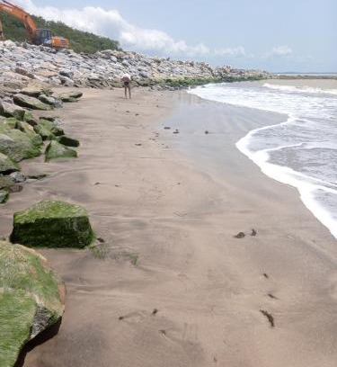 Akyinim Resort | Abuesi Beach Resort