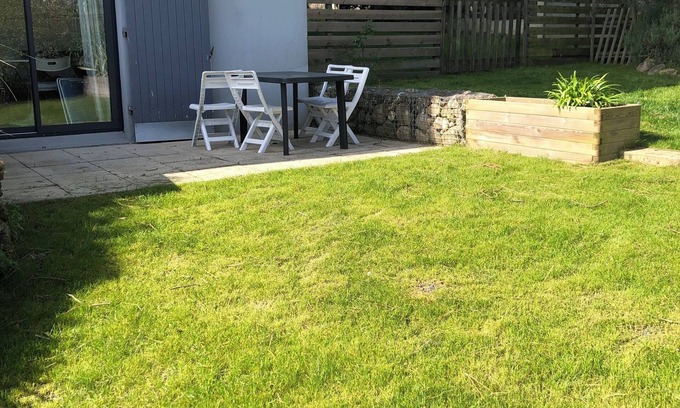 Chateau-d'Olonne Cottage | Accommodation with private garden and terrace, 10 minutes from the beach