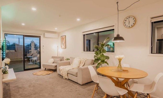 Addington House | Addington Stadium Stay