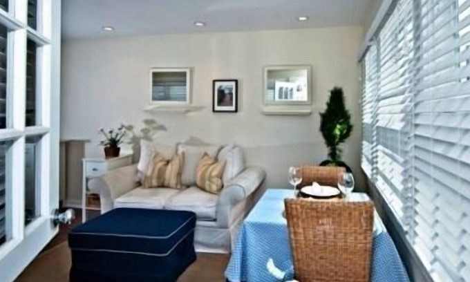 Venice Canals Cottage | Adorable Beach Cottage 1 Bl to Venice Beach-Bikes+Boats+Wifi+BBQ+Patio