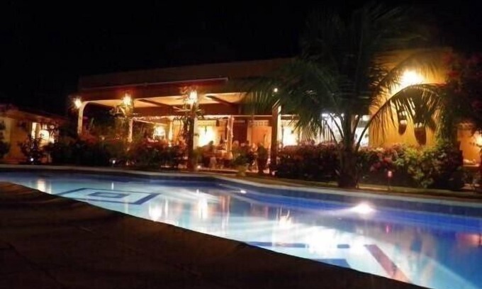 Mbour House | African hut comfort on estate with pool