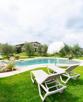 Crociale House | Agriturismo Fioralba