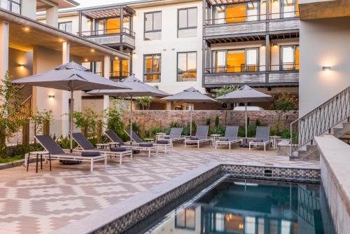 Knysna Central Hotel | aha The Rex Hotel
