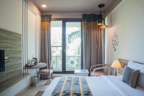 DLF City House | Ahuja Residency Parklane