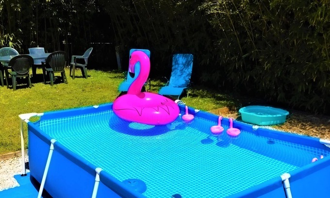 Lemasson Villa | Air-conditioned villa sleeps 10 4 bedrooms 2 bathrooms swimming pool 3m X 2m X 0,75m